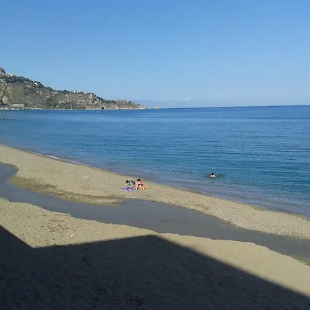 Mare E Monti גיארדיני נאקסוס